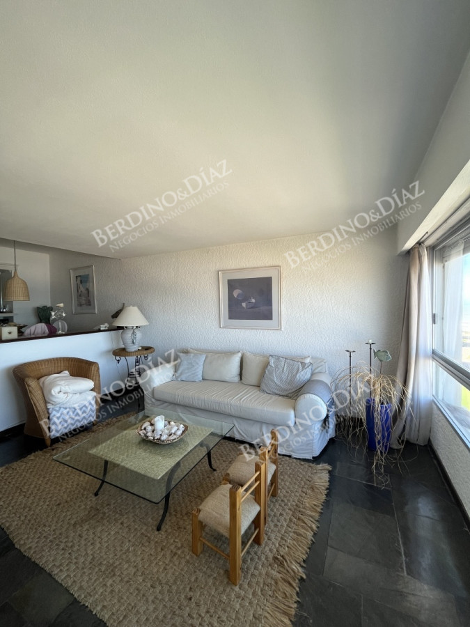 Apartamento ID.2737 - Venta de un dormitorio frente al mar - Playa Brava