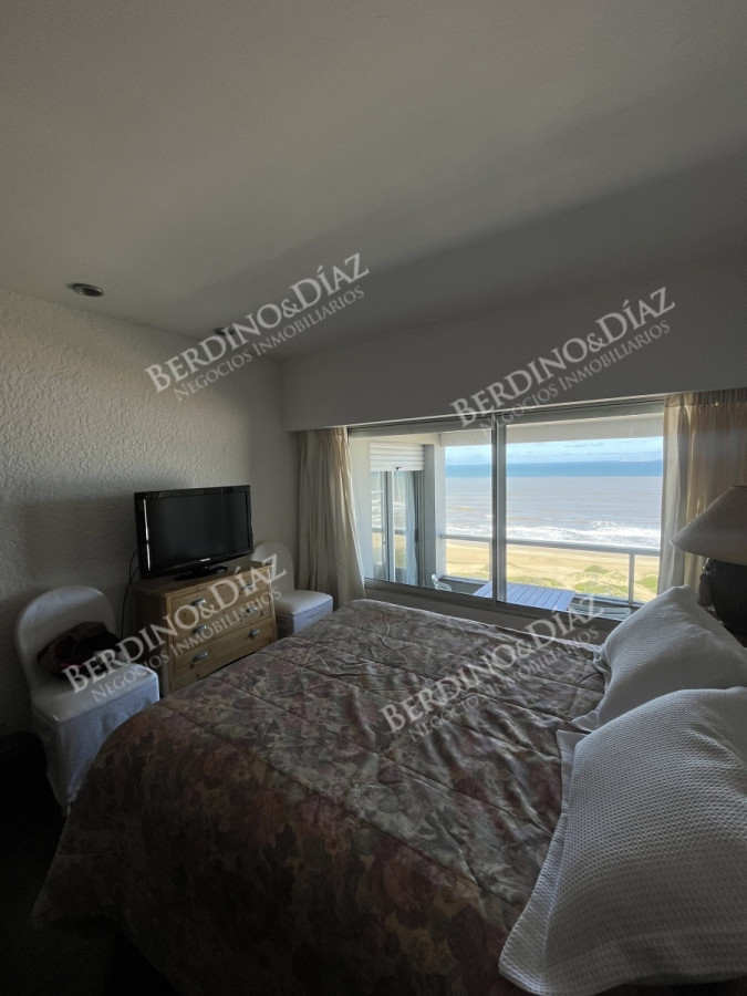 Apartamento ID.2737 - Venta de un dormitorio frente al mar - Playa Brava
