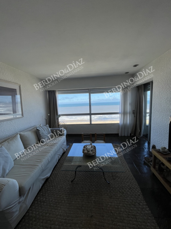 Apartamento ID.2737 - Venta de un dormitorio frente al mar - Playa Brava