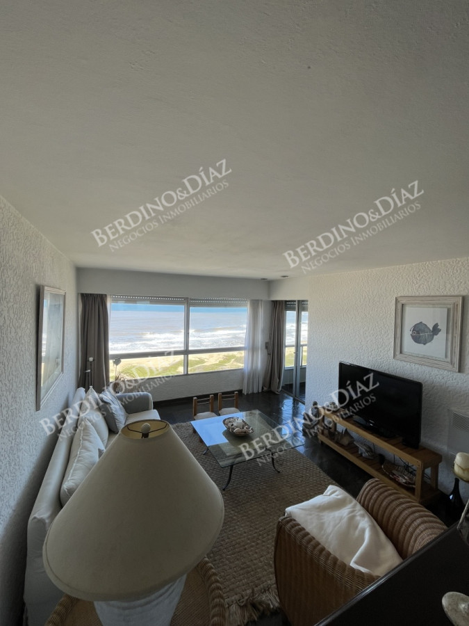 Apartamento ID.2737 - Venta de un dormitorio frente al mar - Playa Brava