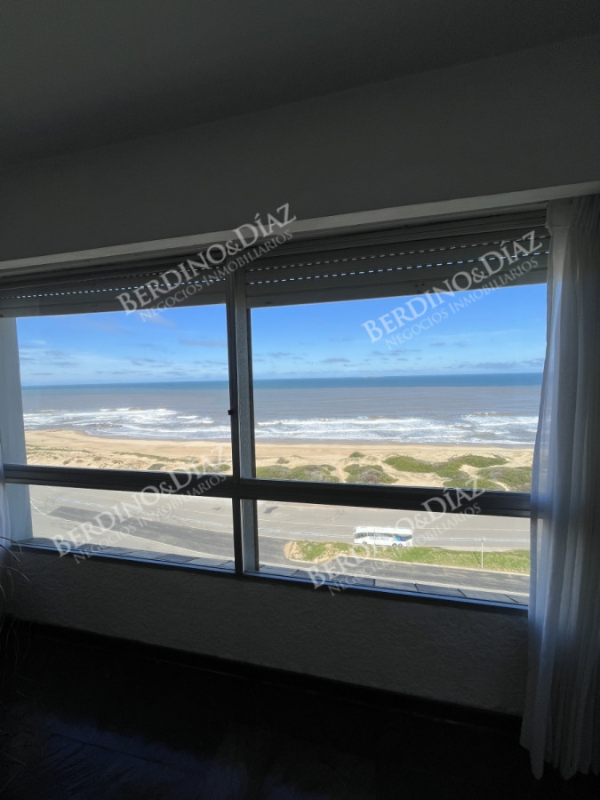 Apartamento ID.2737 - Venta de un dormitorio frente al mar - Playa Brava