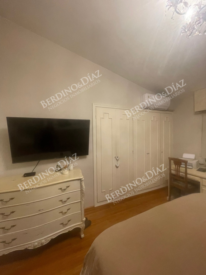 Casa ID.2735 - Venta en Mansa de 4 dormitorios en Playa Mansa