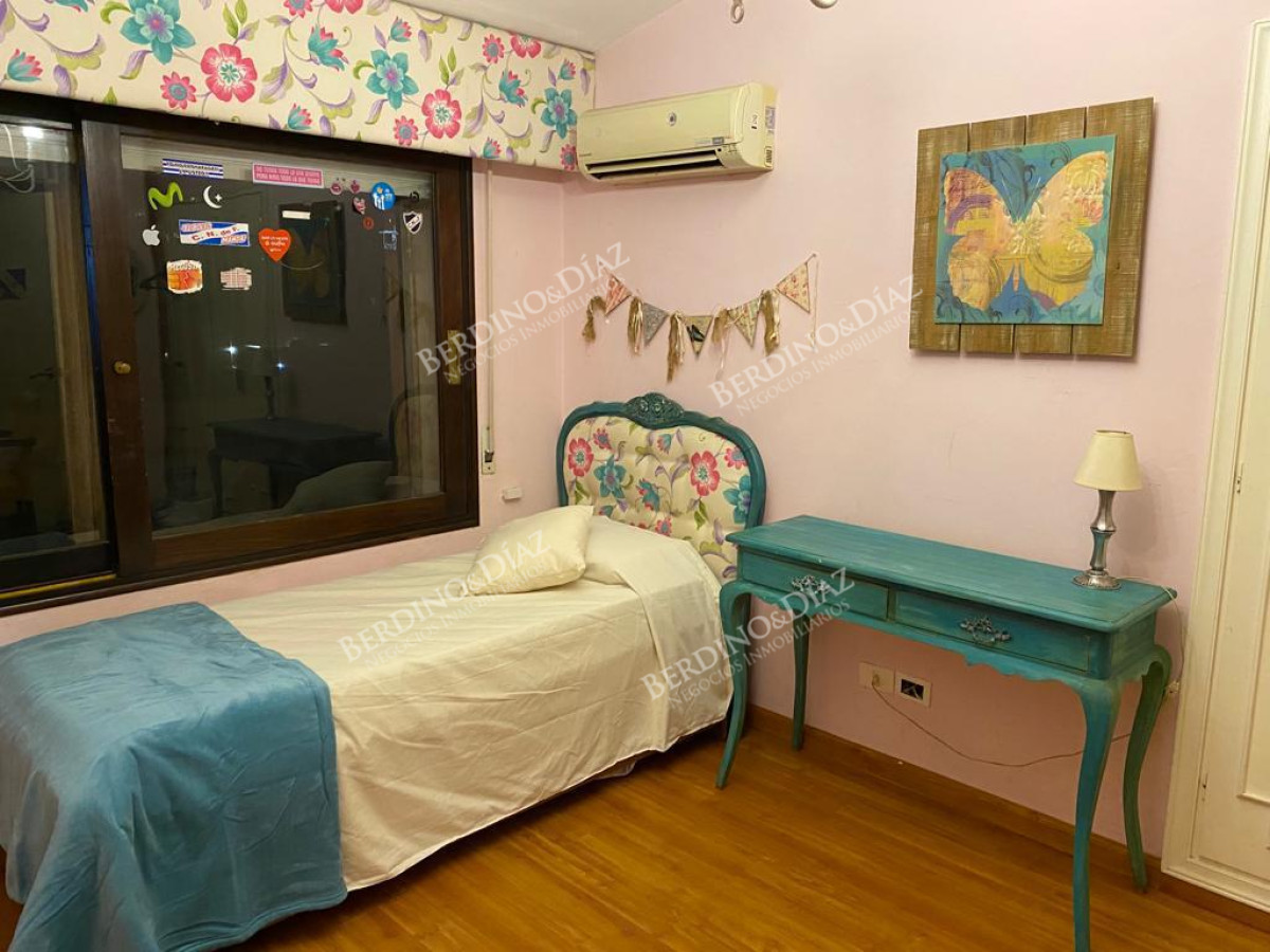 Casa ID.2735 - Venta en Mansa de 4 dormitorios en Playa Mansa