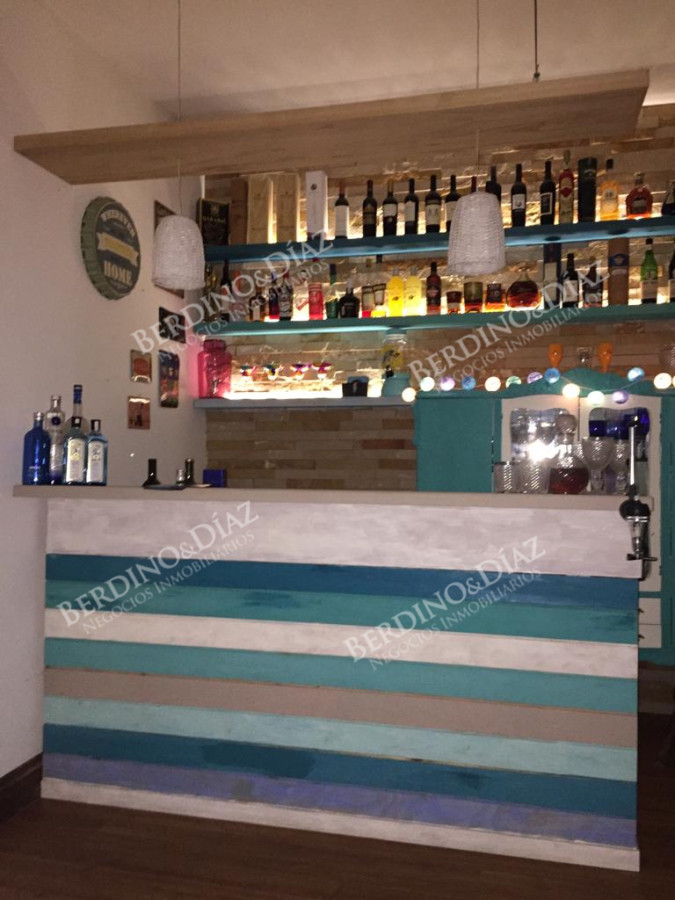 Casa ID.2735 - Venta en Mansa de 4 dormitorios en Playa Mansa