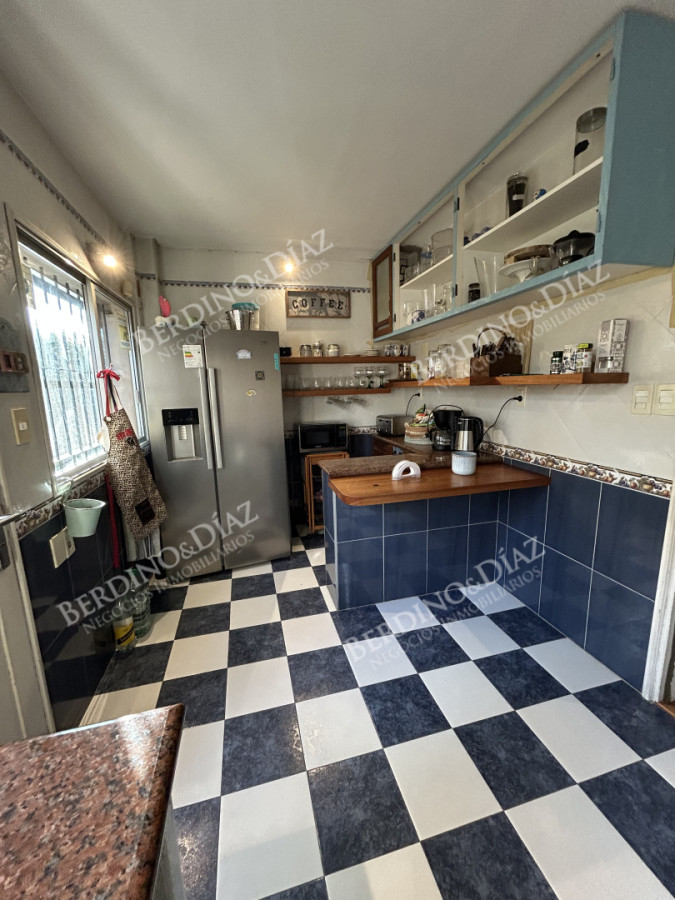 Casa ID.2735 - Venta en Mansa de 4 dormitorios en Playa Mansa