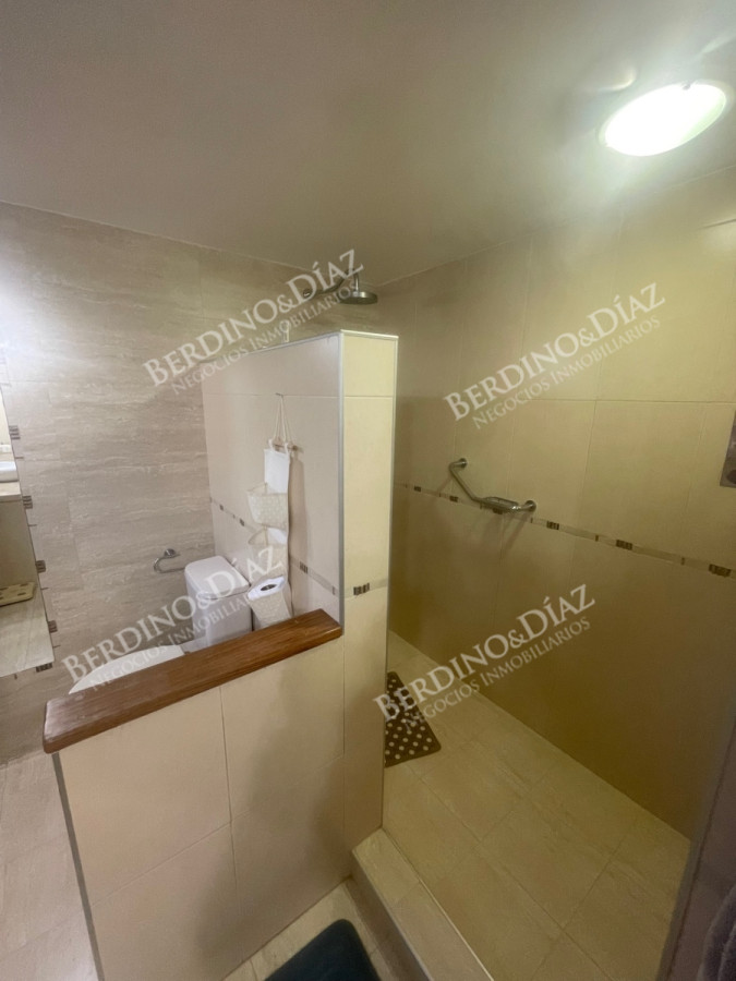 Casa ID.2735 - Venta en Mansa de 4 dormitorios en Playa Mansa
