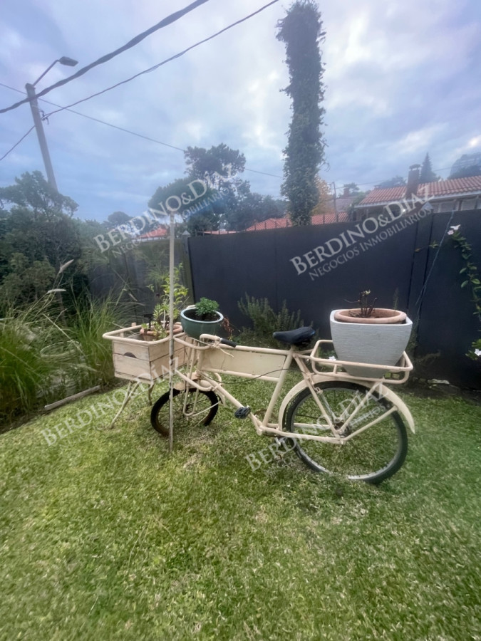 Casa ID.2735 - Venta en Mansa de 4 dormitorios en Playa Mansa