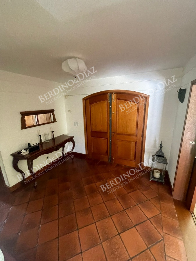 Casa ID.2734 - Venta chalet Golf. 4 Dormitorios,  piscina.