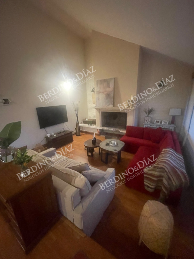 Casa ID.2735 - Venta en Mansa de 4 dormitorios en Playa Mansa
