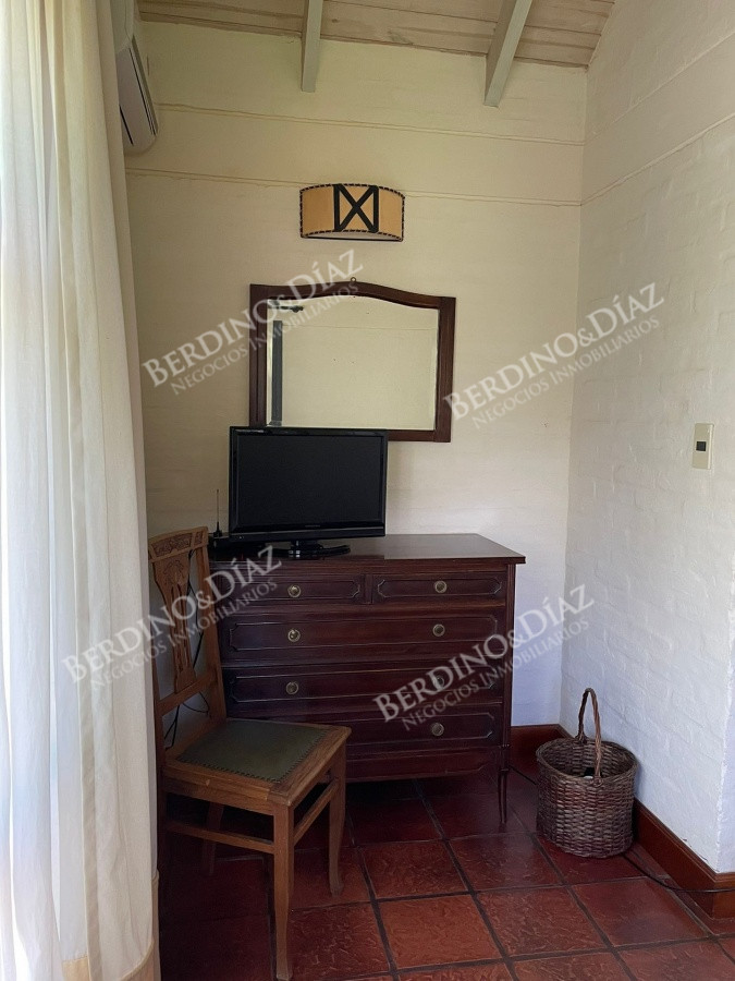 Casa ID.2734 - Venta chalet Golf. 4 Dormitorios,  piscina.