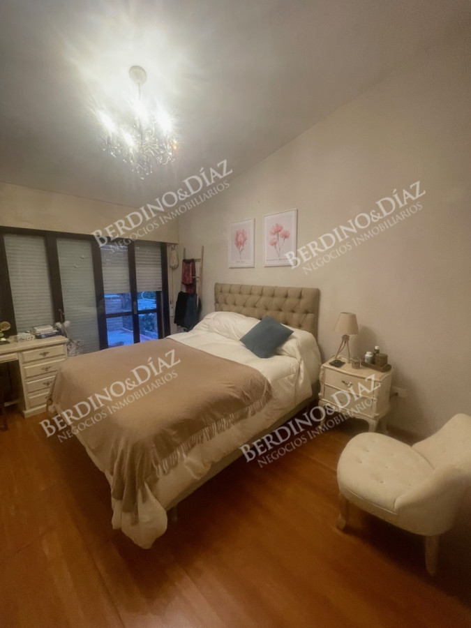 Casa ID.2735 - Venta en Mansa de 4 dormitorios en Playa Mansa