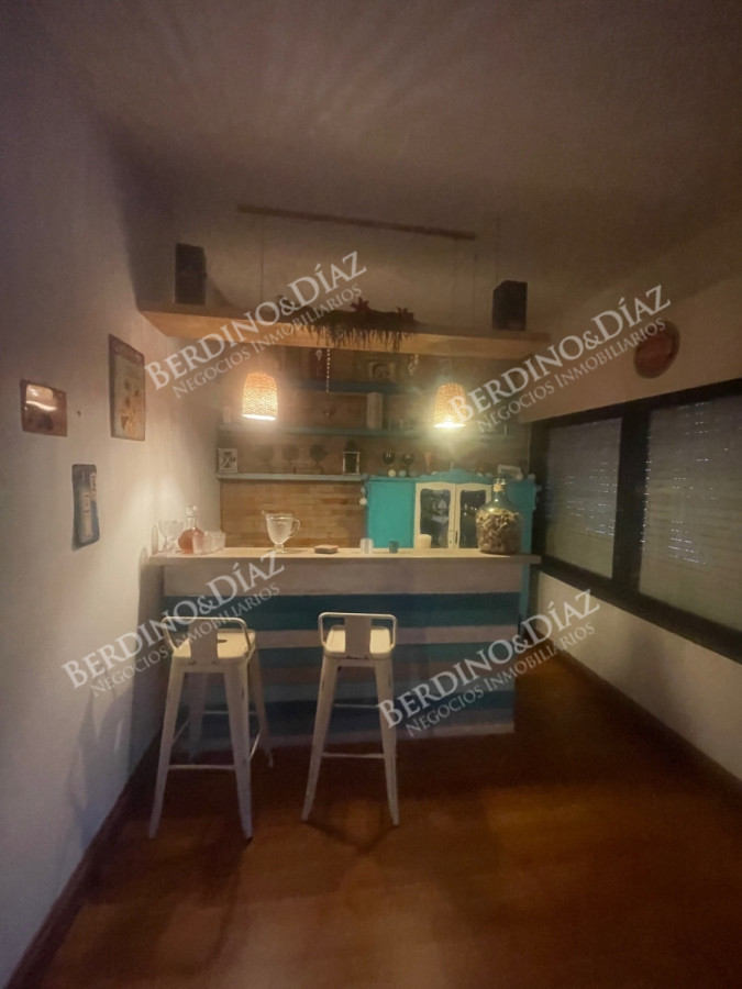 Casa ID.2735 - Venta en Mansa de 4 dormitorios en Playa Mansa
