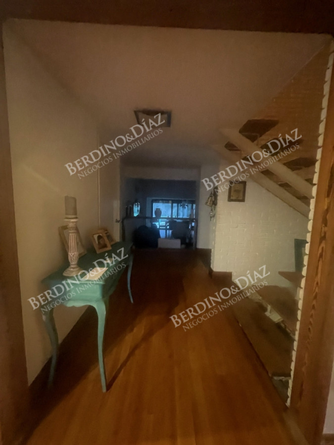 Casa ID.2735 - Venta en Mansa de 4 dormitorios en Playa Mansa