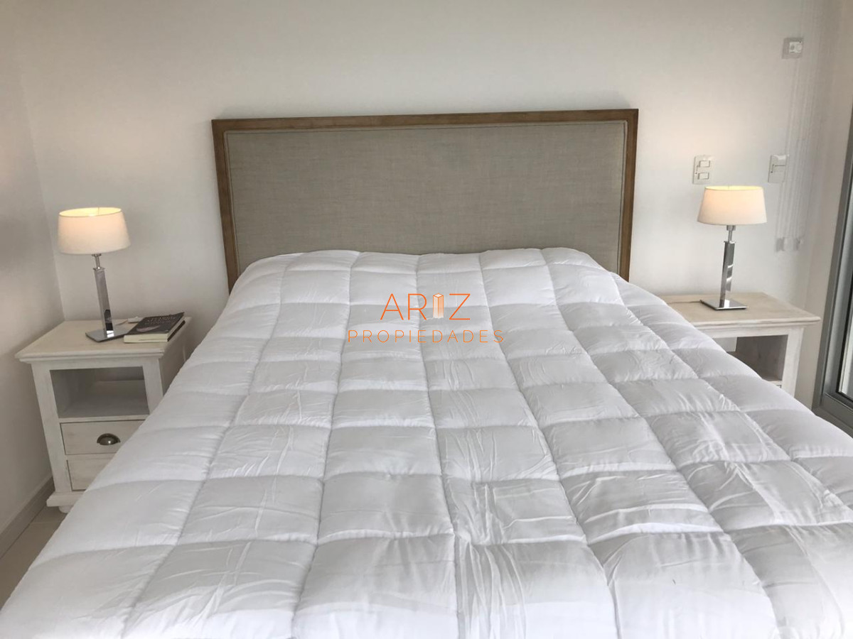 Apartamento ID.1196 - Para brillar en la Parada 10 de Playa Brava - Apartamento de 2 en suite mas dependencia de servicio con baño