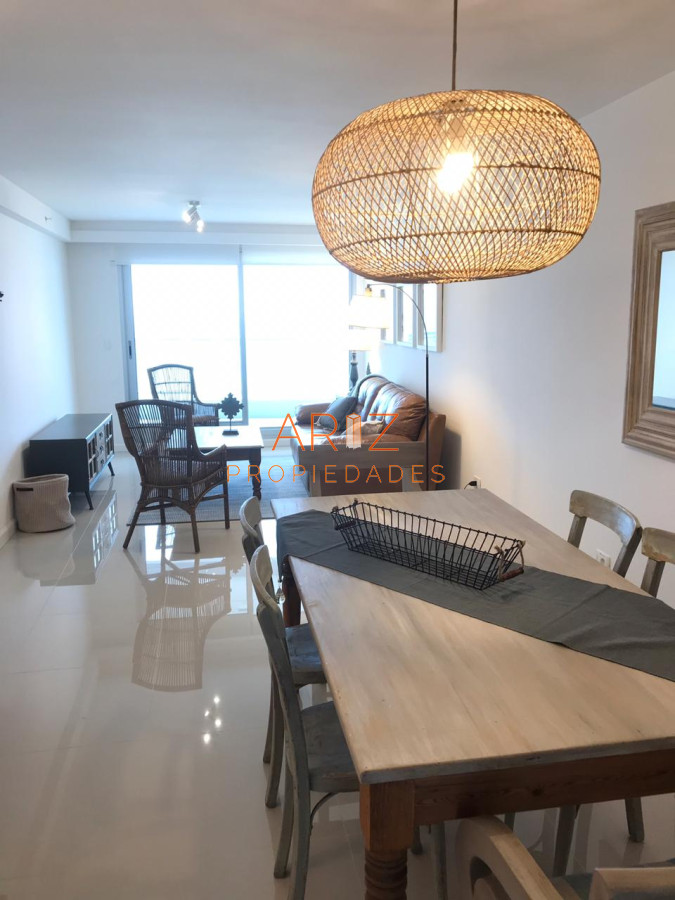 Apartamento ID.1197 - Para brillar en la Parada 10 de Playa Brava - Apartamento de 2 dormitorios en suite