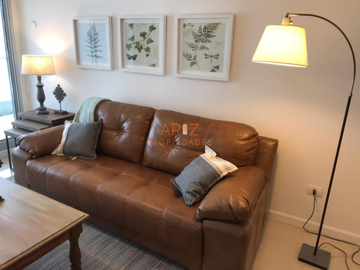 Apartamento ID.1197 - Para brillar en la Parada 10 de Playa Brava - Apartamento de 2 dormitorios en suite