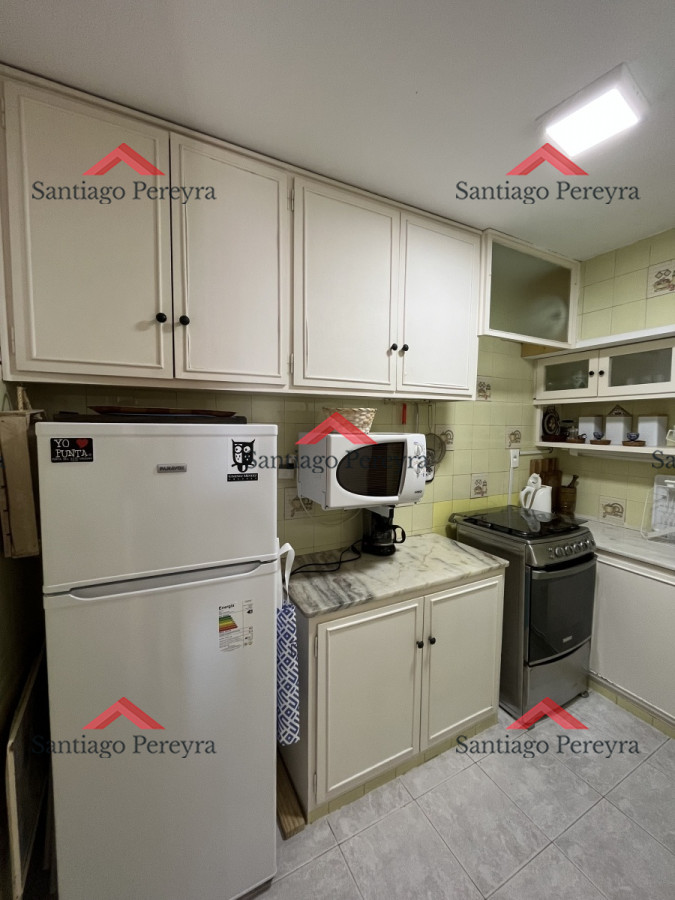 Apartamento ID.6801 - A pasos del Puerto y a metros de la plaza Artigas