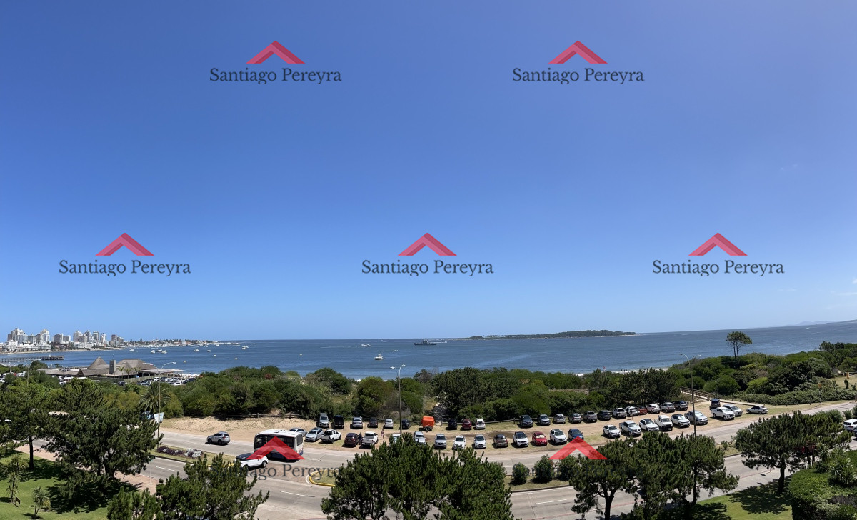 Apartamento ID.15008 - Venta 3 dormtorios más servicios - Frente al mar