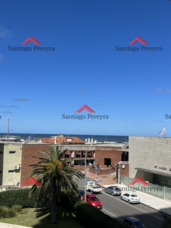 Apartamento ID.14562 - 4 Dormitorios frente al mar