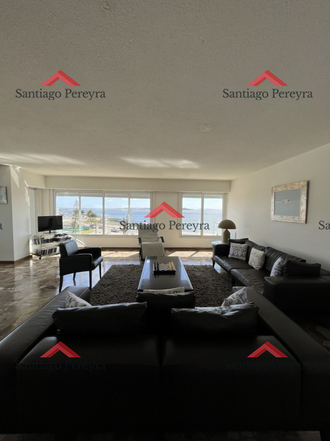 Apartamento ID.14562 - 4 Dormitorios frente al mar