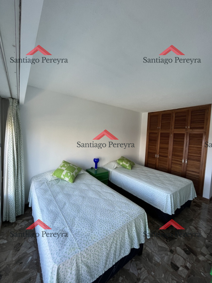 Apartamento ID.14562 - 4 Dormitorios frente al mar