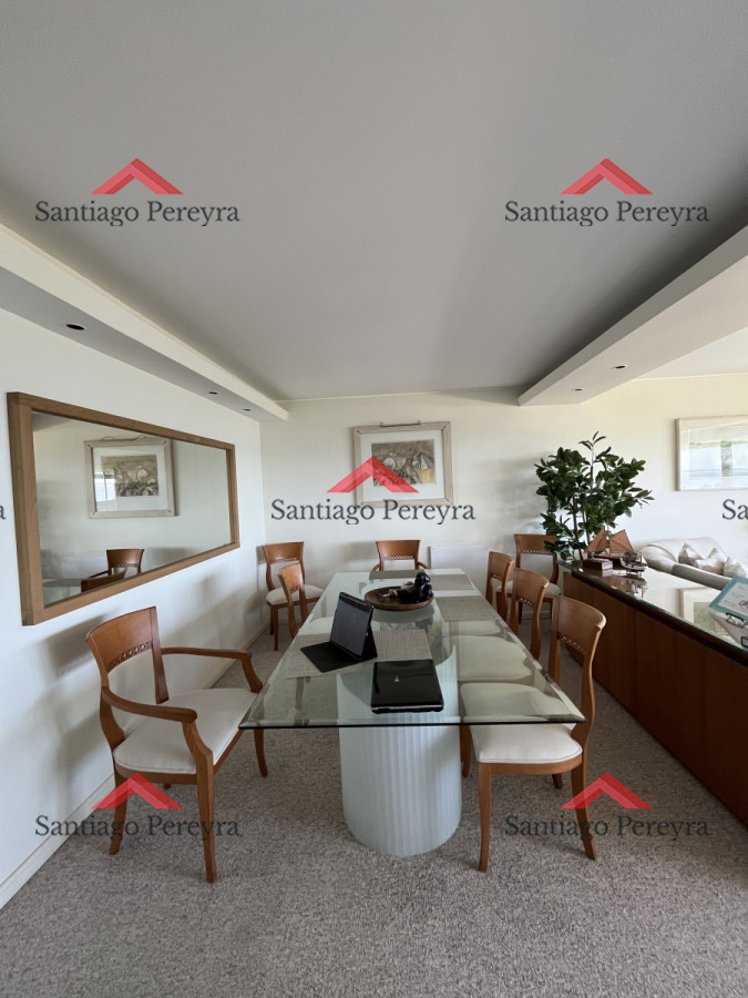 Apartamento ID.15008 - Venta 3 dormtorios más servicios - Frente al mar