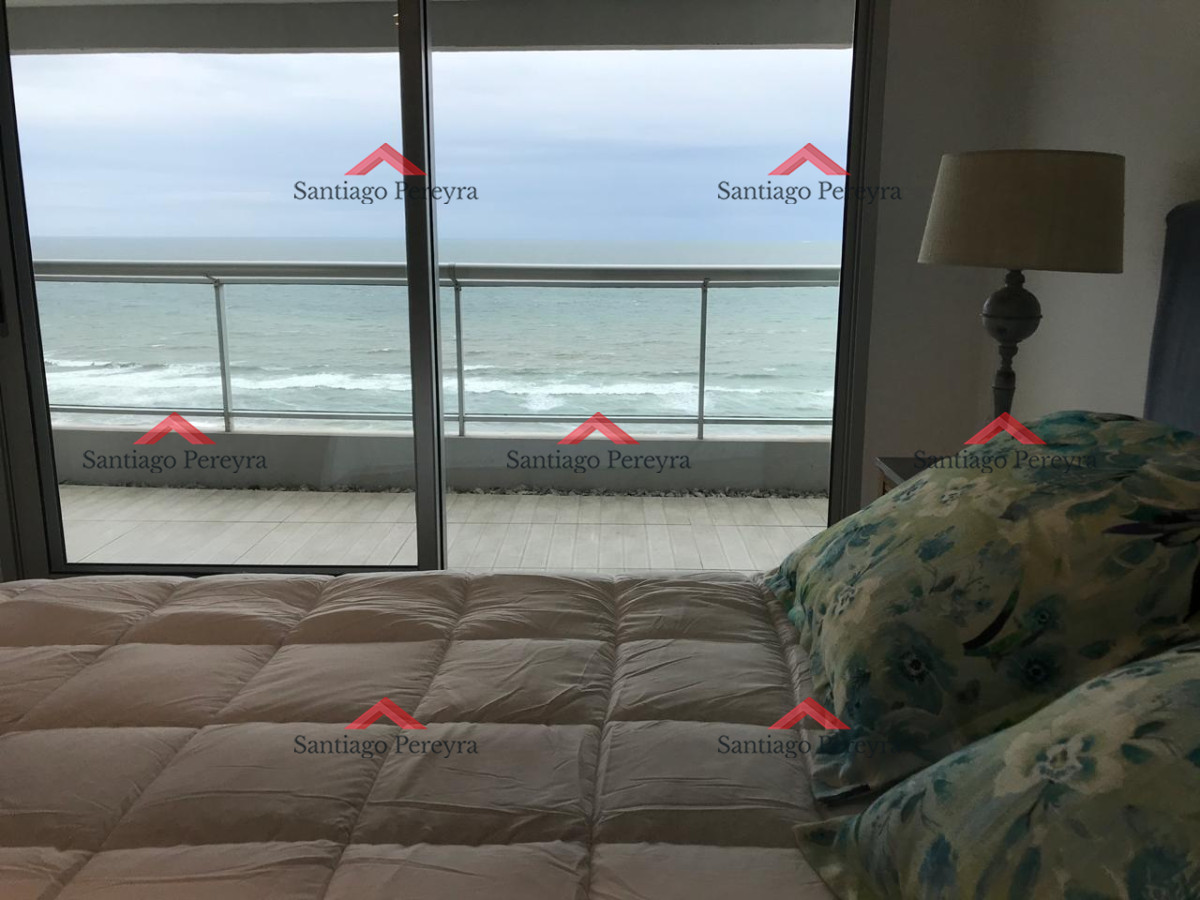 Apartamento ID.6797 - Para brillar en la Parada 10 de Playa Brava - Apartamento de 2 dormitorios en suite
