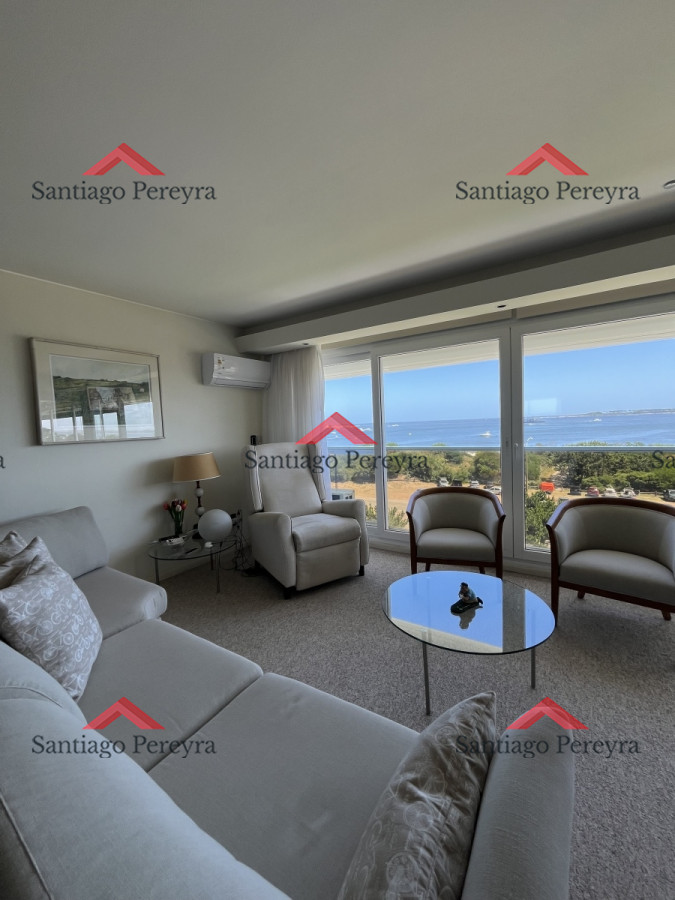 Apartamento ID.15008 - Venta 3 dormtorios más servicios - Frente al mar