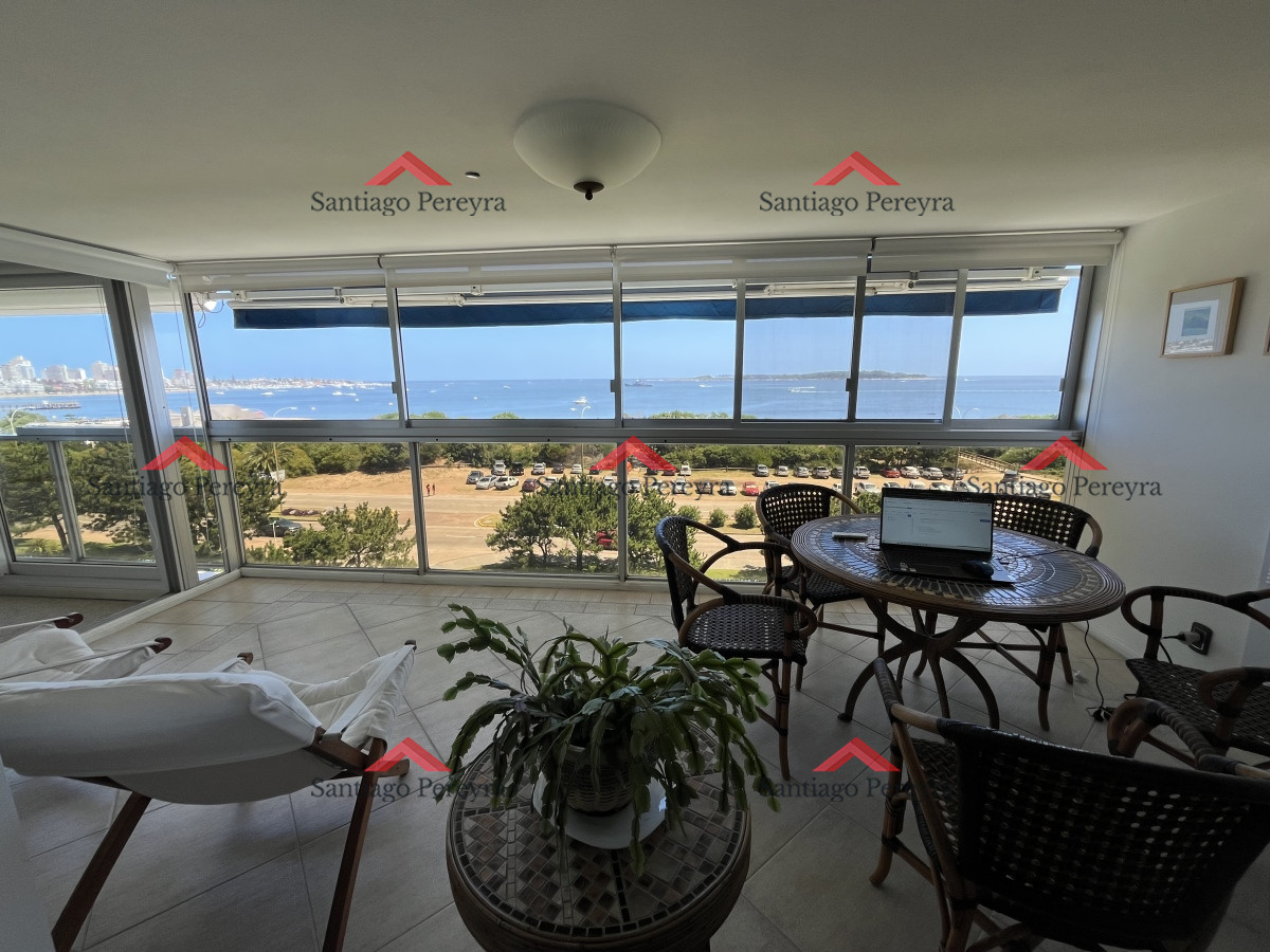 Apartamento ID.15008 - Venta 3 dormtorios más servicios - Frente al mar