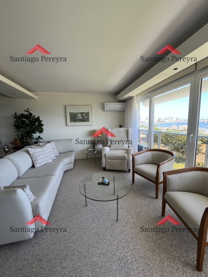 Apartamento ID.15008 - Venta 3 dormtorios más servicios - Frente al mar