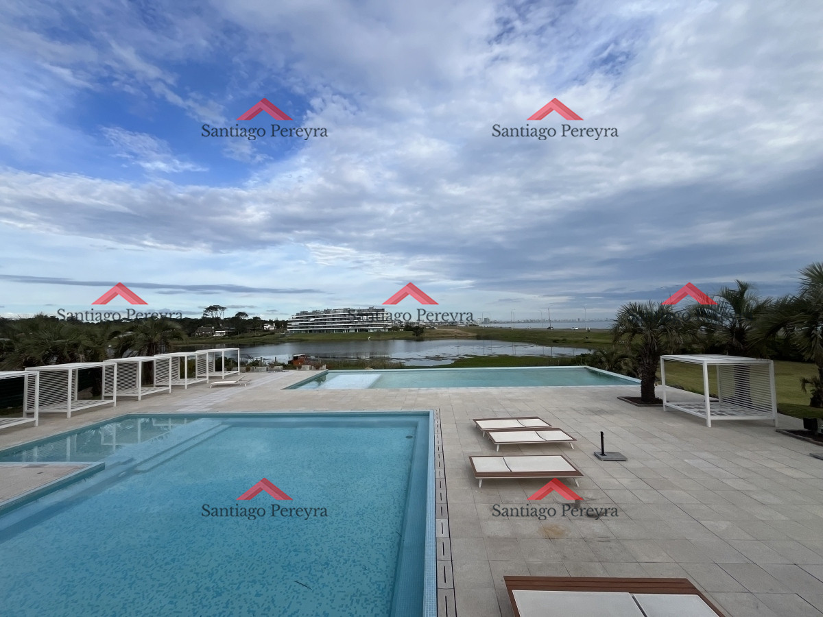 Apartamento ID.14695 - Alquiler con hermosa vista - 2 dormitorios