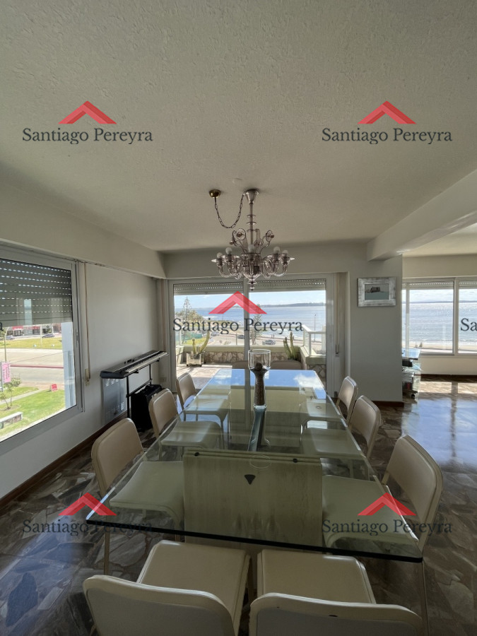 Apartamento ID.14562 - 4 Dormitorios frente al mar