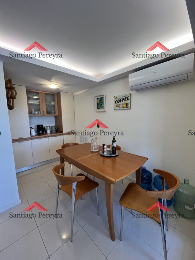 Apartamento ID.15008 - Venta 3 dormtorios más servicios - Frente al mar
