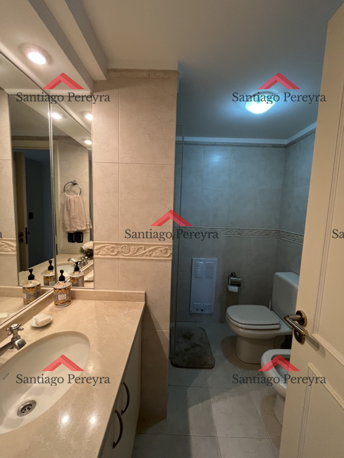 Apartamento ID.15008 - Venta 3 dormtorios más servicios - Frente al mar