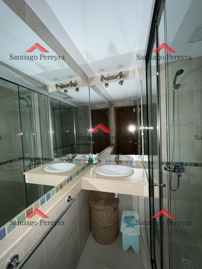 Apartamento ID.14562 - 4 Dormitorios frente al mar