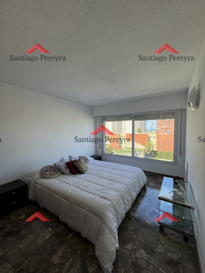 Apartamento ID.14562 - 4 Dormitorios frente al mar