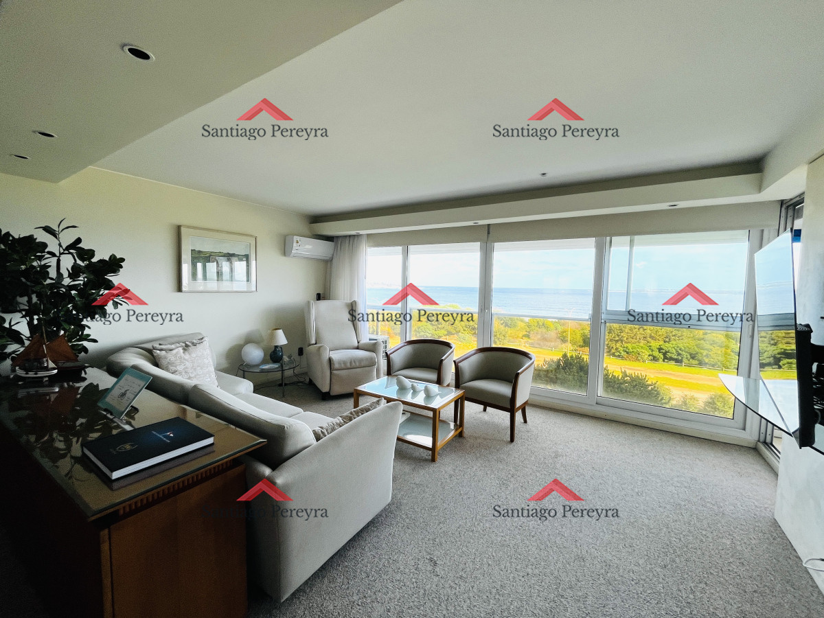 Apartamento ID.15008 - Venta 3 dormtorios más servicios - Frente al mar