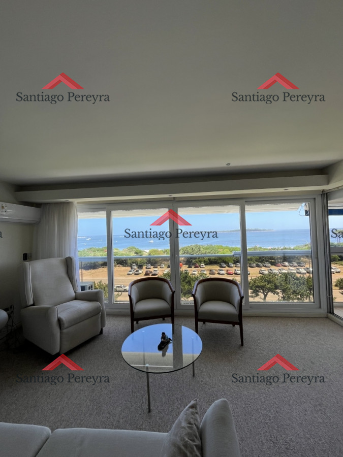 Apartamento ID.15008 - Venta 3 dormtorios más servicios - Frente al mar