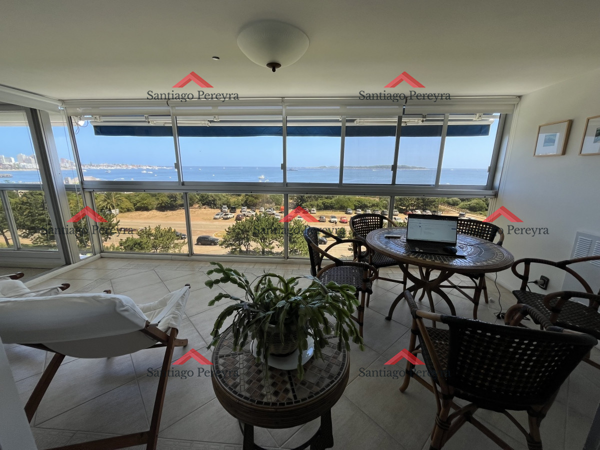 Apartamento ID.15008 - Venta 3 dormtorios más servicios - Frente al mar