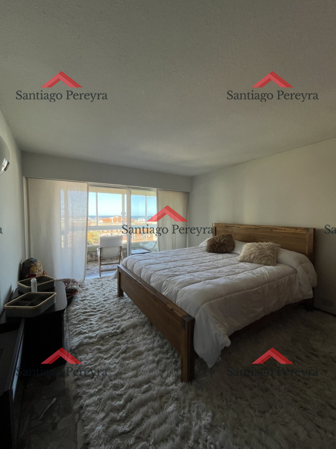 Apartamento ID.14562 - 4 Dormitorios frente al mar