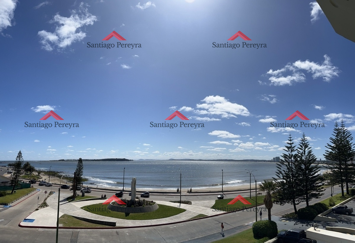 Apartamento ID.14562 - 4 Dormitorios frente al mar