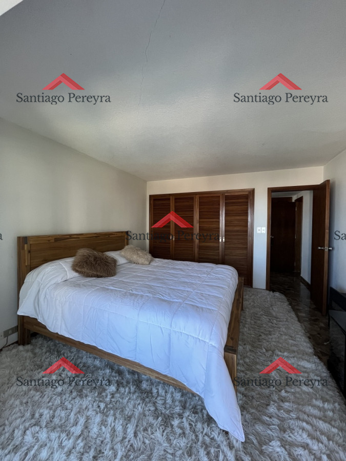 Apartamento ID.14562 - 4 Dormitorios frente al mar