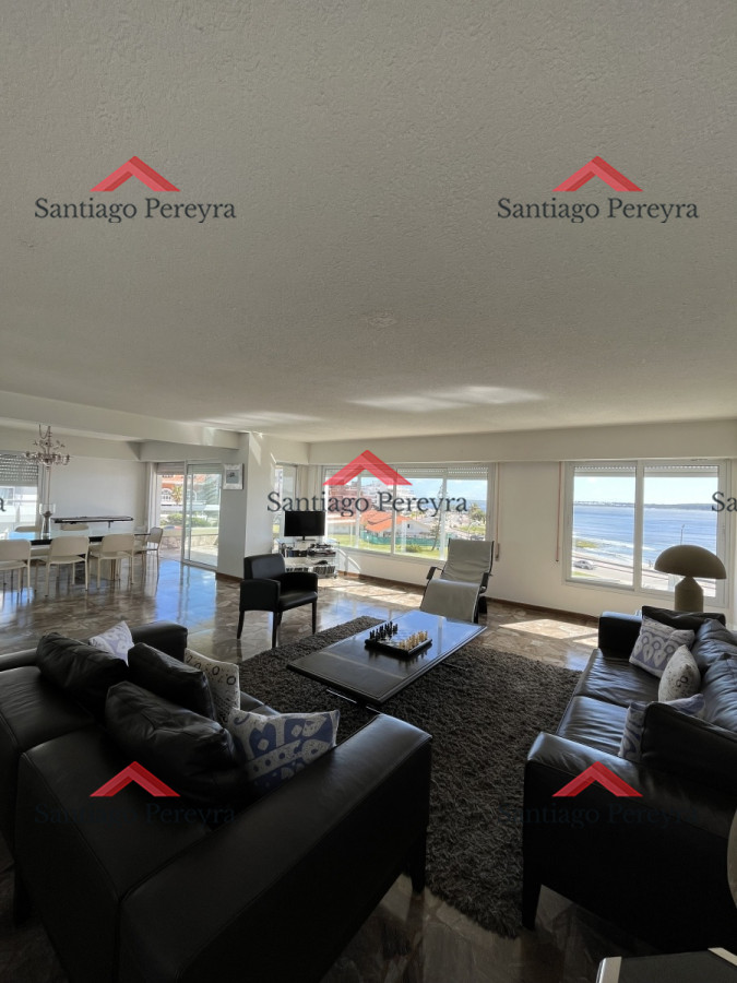 Apartamento ID.14562 - 4 Dormitorios frente al mar