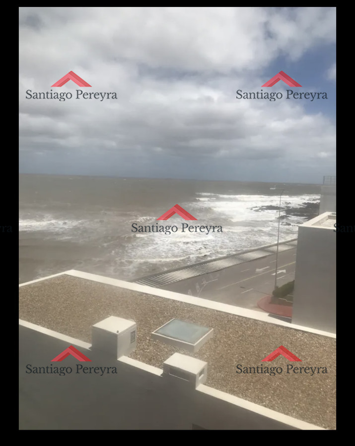 Apartamento ID.8133 - frente al mar tres dormitorios