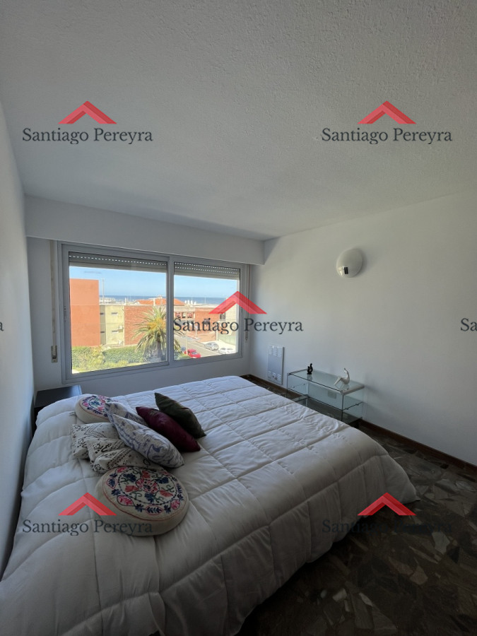 Apartamento ID.14562 - 4 Dormitorios frente al mar