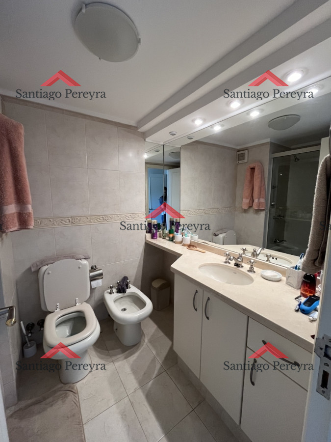 Apartamento ID.15008 - Venta 3 dormtorios más servicios - Frente al mar