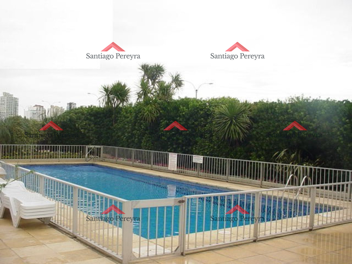 Apartamento ID.15008 - Venta 3 dormtorios más servicios - Frente al mar