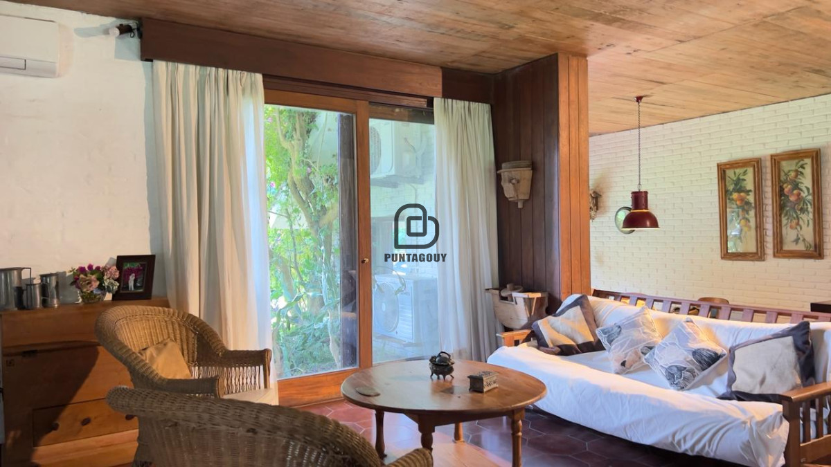 Casa ID.1438 - Casa alquiler 5 dormitorios en San Rafael