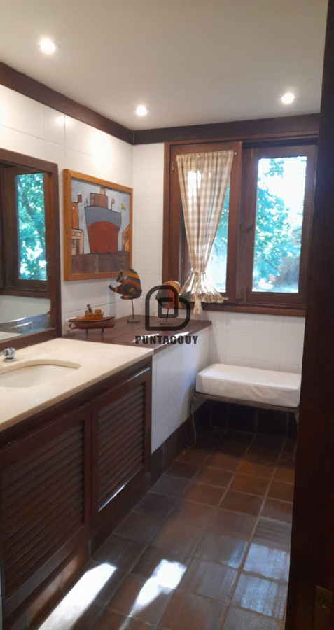 Casa ID.1438 - Casa alquiler 5 dormitorios en San Rafael