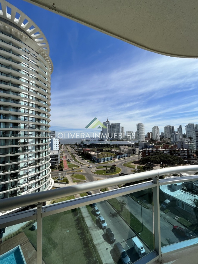 Apartamento ID.11755 - Apartamento de 3 dormitorios.Terraza con vista al mar.